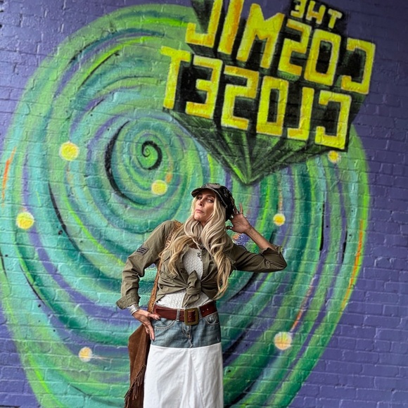 Meet your Posher, Sunshine - Picture 9 of 9